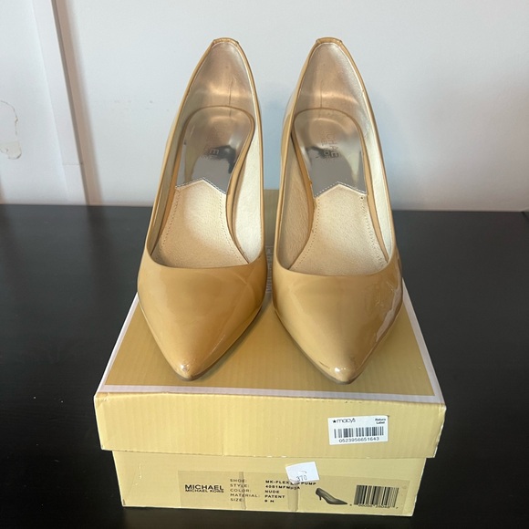 Michael Kors Women's Nude Tan Pumps - Picture 2 of 4